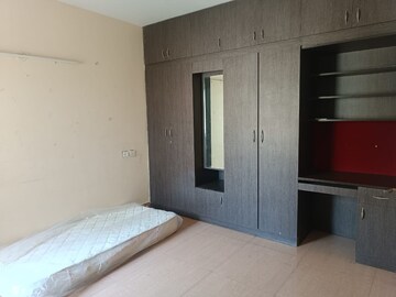 Room in 3 BHK Apartment at Unitech Heritage Estate, Yelahanka – for Sale