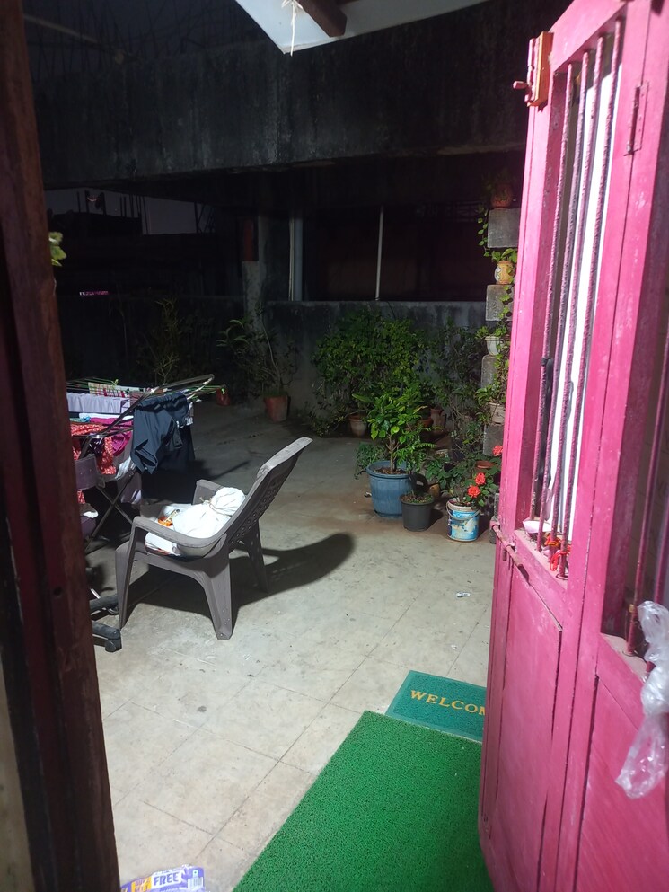 Garden, dadar west 1 Bedroom 310 Sq.Ft. Apartment In Dadar West Mumbai 8011510