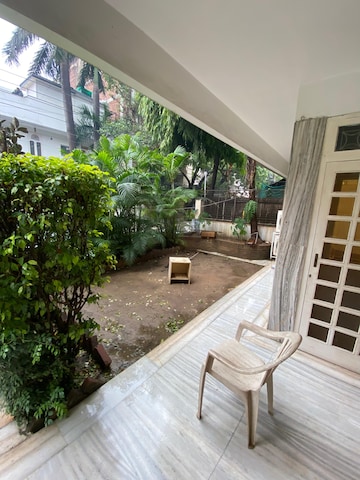 Balcony in 3 BHK Builder Floor at Green Park – for Rent