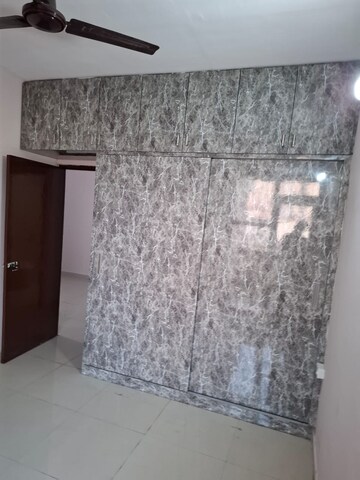Furnished Amenities in 2 BHK Apartment at Pyramid Heights, Sector 85 – for Rent