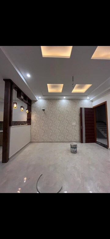 Room in 2 BHK Builder Floor at Gms Road – for Sale