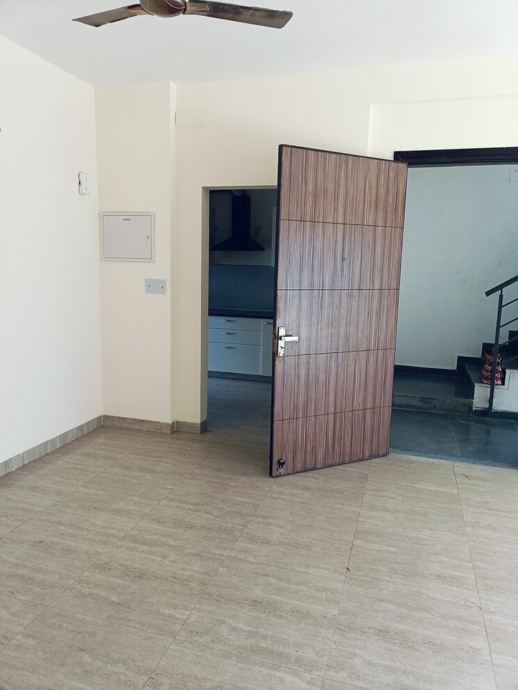 Room, puri-aman-vilas 3 Bedroom 1550 Sq.Ft. Villa In Sector 89 Faridabad 8011653