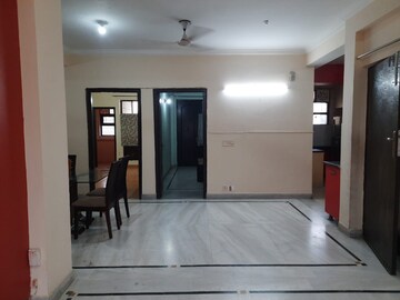 Bedroom in 3 BHK Builder Floor at Today Blossoms II, Sector 51 – for Rent
