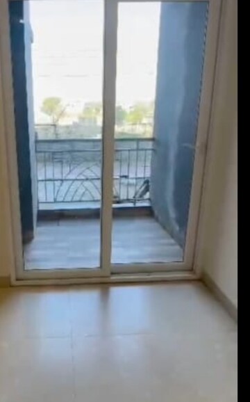 Room in 2 BHK Builder Floor at Laxmi Nagar – for Rent