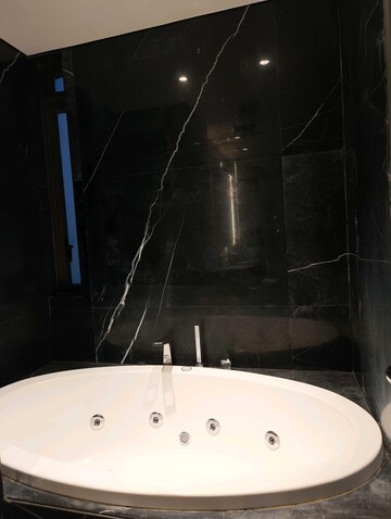 Furnished Amenities in 3 BHK Apartment at Lodha Trump Tower, Worli – for Rent