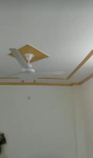 Furnished Amenities in 2 BHK Builder Floor at Laxmi Nagar – for Rent