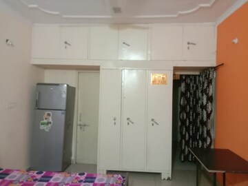 1 BHK Builder Floor For Rent in Sector 63