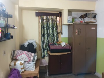 Living Room in 1 BHK Builder Floor at Rohini Sector 13 – for Rent