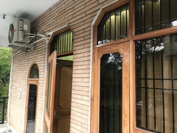 2 BHK Builder Floor – Exterior View View at Sector 22 - for Rent