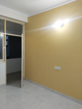 2 BHK Builder Floor For Rent in Golden Nest Apartments Sector 68 Sector 68 Noida  8011802