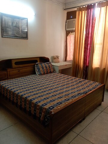 Bedroom in 1 BHK Builder Floor at Sector 49 – for Rent