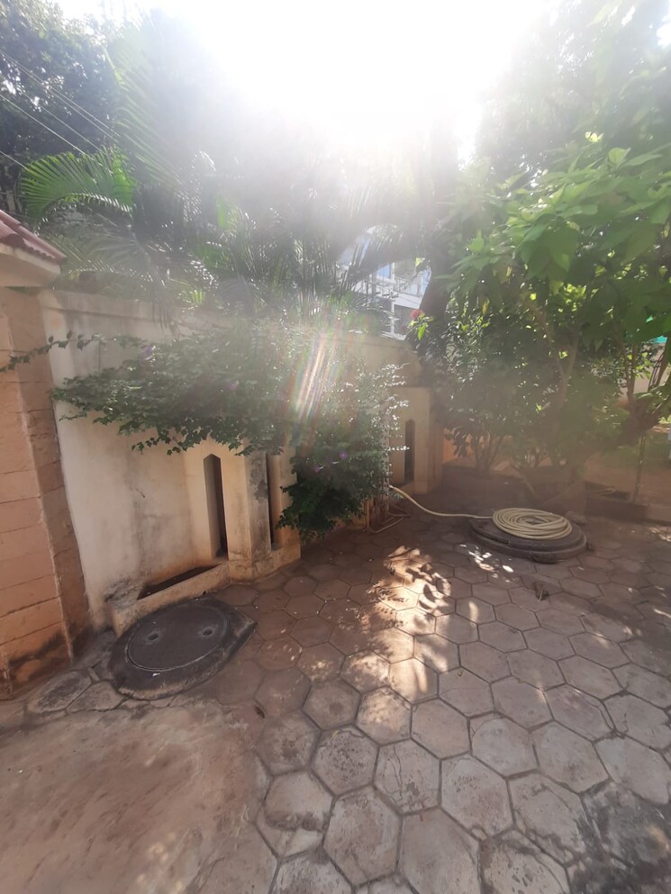  Parking, banjara hills 6+ Bedroom 10000 Sq.Ft. Villa In Banjara Hills Hyderabad 8011855