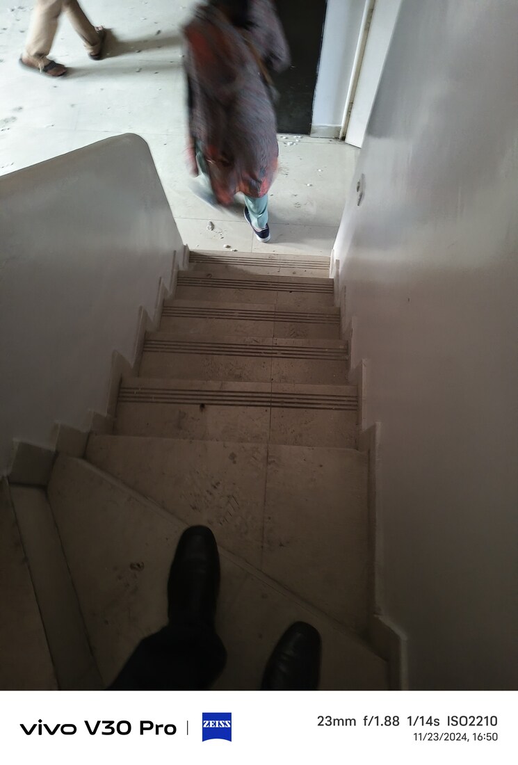 Bathroom, vasundhara enclave 3 Bedroom 1500 Sq.Ft. Apartment In Vasundhara Enclave Delhi 8011878