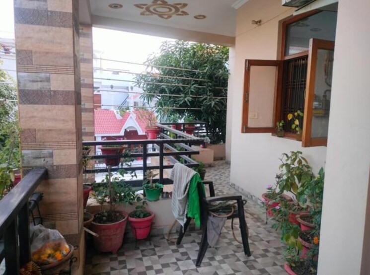 Balcony, gomti nagar 5 Bedroom 1700 Sq.Ft. Independent House In Gomti Nagar Lucknow 8011877