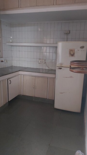 Kitchen in 3.5 BHK Apartment at Mayur Vihar – for Rent