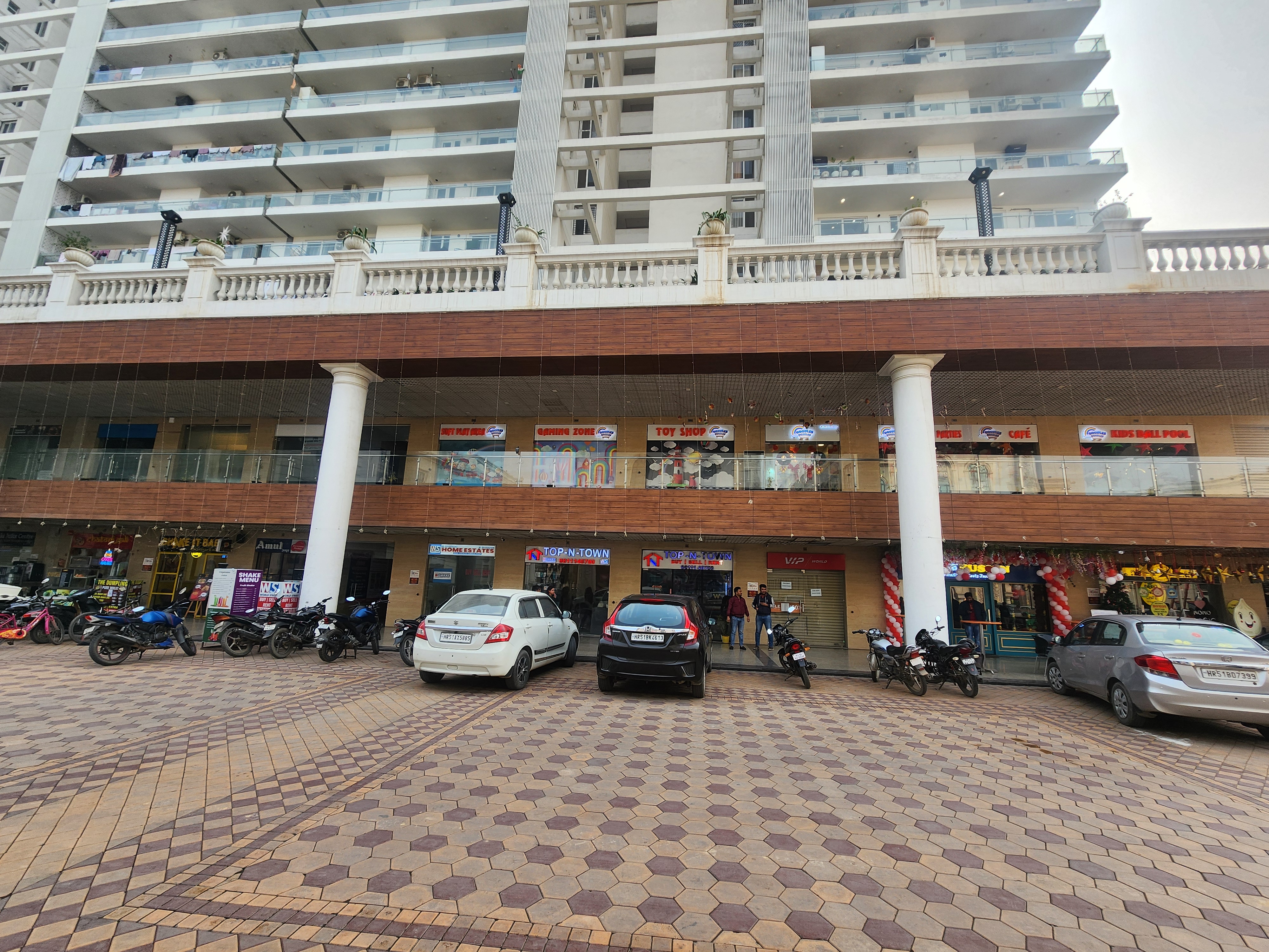 Retail Shop For Sale in Omaxe Royal Residency Faridabad