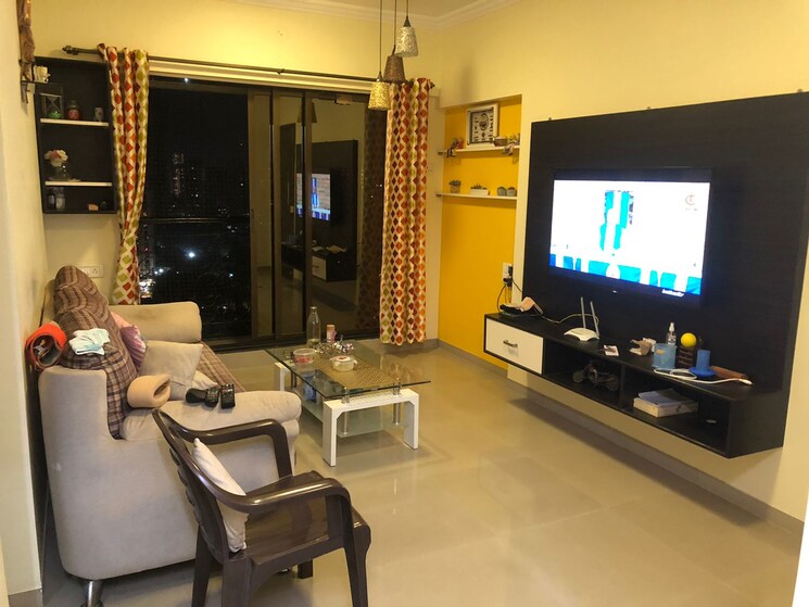 Living Room, orlem 2 Bedroom 1100 Sq.Ft. Apartment In Orlem Mumbai 8012006
