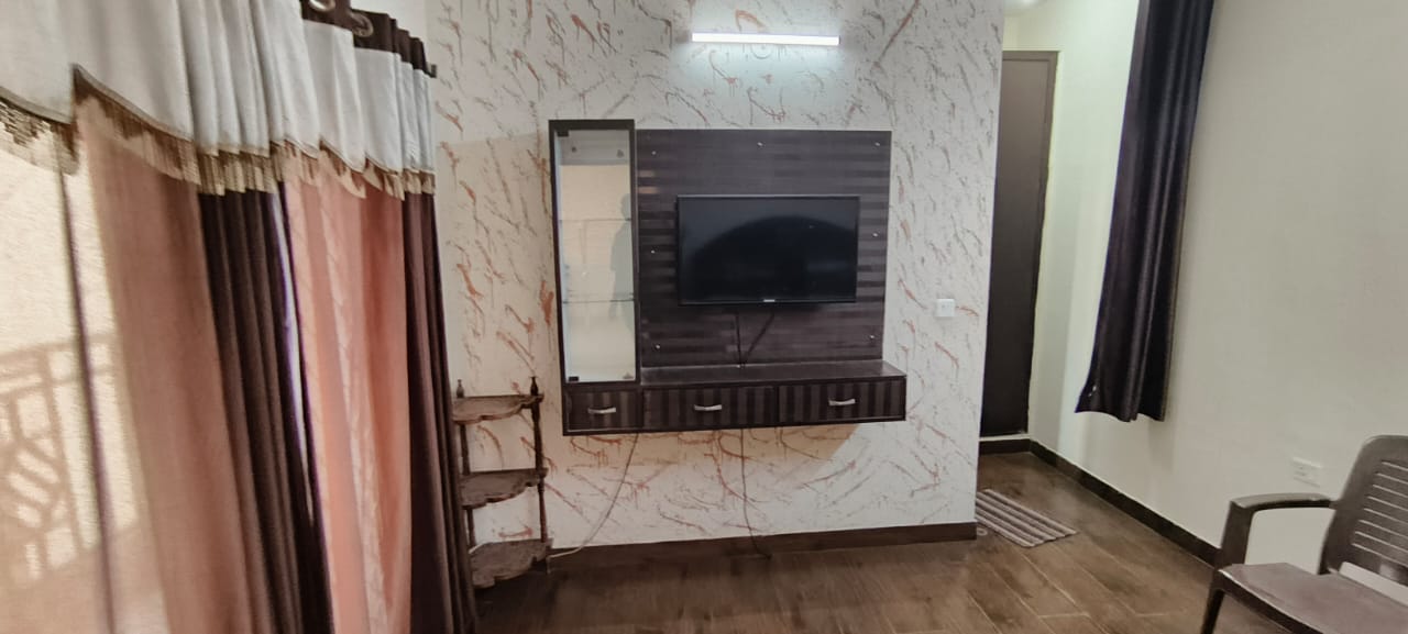 3 BHK + Extra Room Apartment For Sale in Prateek Wisteria