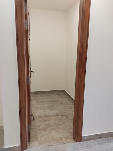 Room in 3 BHK Builder Floor at Puri Aman Vilas, Sector 89 – for Sale