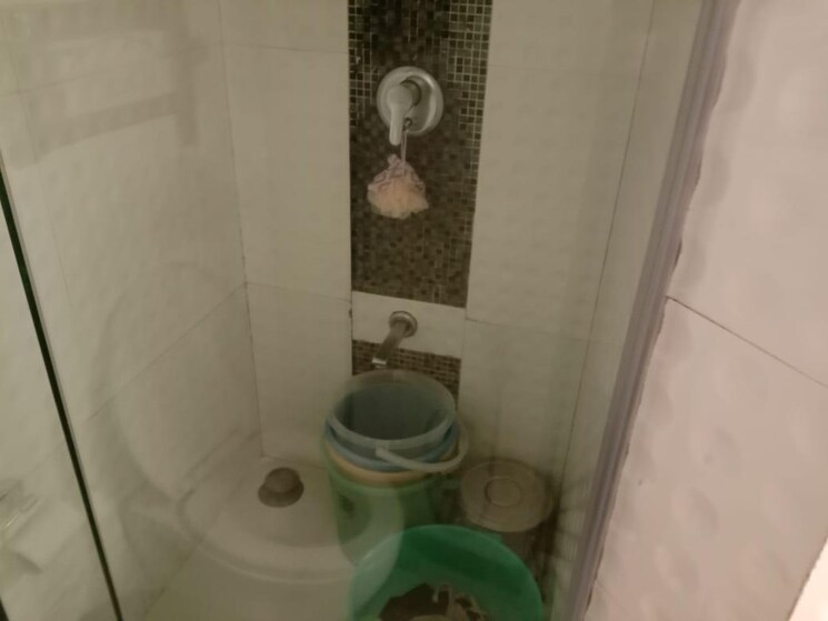 Bathroom, colaba 2 Bedroom 900 Sq.Ft. Apartment In Colaba Mumbai 8012035