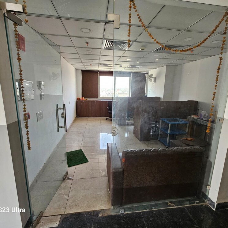 Kitchen, sushma-infinium Commercial Office Space 446 Sq.Ft. In Vip Road Zirakpur 8012034