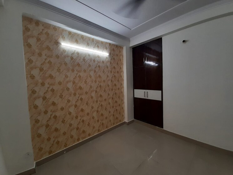 Room, dashrath puri 3 Bedroom 900 Sq.Ft. Builder Floor In Dashrath Puri Delhi 8012109