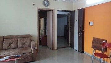 Living Room in 2.5 BHK Apartment at Mulund East – for Sale