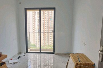 Room in 3 BHK Apartment at Risland The Icon, Dhokali – for Rent