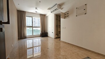 Room in 1 BHK Apartment at Hiranandani Regent Hill, Powai – for Rent
