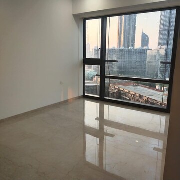 Room in 3 BHK Apartment at Lodha Marquise, Worli – for Rent