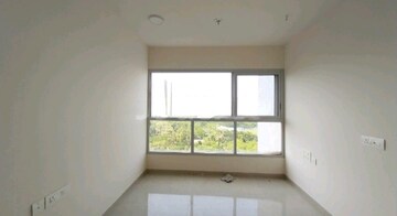 Room in 2 BHK Apartment at Piramal Vaikunth, Balkum Pada – for Sale