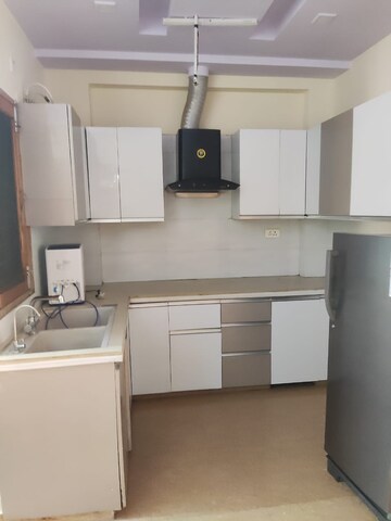 2 BHK Builder Floor For Rent in Gms Road