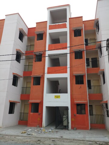 Master Bedroom in 1 BHK Apartment at Vrindavan Colony – for Sale