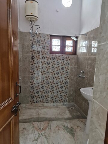 Living Room in 3 BHK Independent House at Mohit Nagar – for Rent