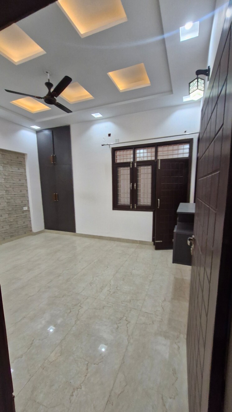 Room, gms road 3 Bedroom 2200 Sq.Ft. Apartment In Gms Road Dehradun 8012204