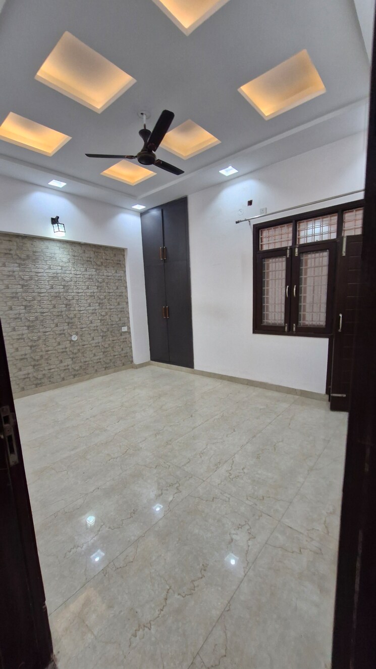 Room, gms road 3 Bedroom 2200 Sq.Ft. Apartment In Gms Road Dehradun 8012204