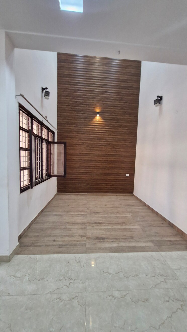 Other, gms road 3 Bedroom 2200 Sq.Ft. Apartment In Gms Road Dehradun 8012204