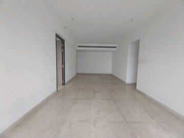 Room in 4 BHK Apartment at Lodha The Park, Worli – for Rent