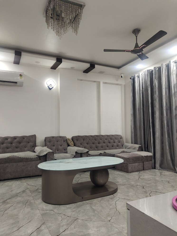 undefined, east of kailash 3 Bedroom 1800 Sq.Ft. Builder Floor In East Of Kailash Delhi 8012237