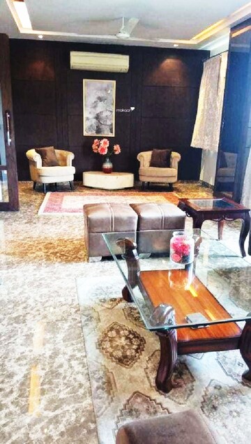 Living Room in 4 BHK Builder Floor at Panchsheel Enclave – for Rent