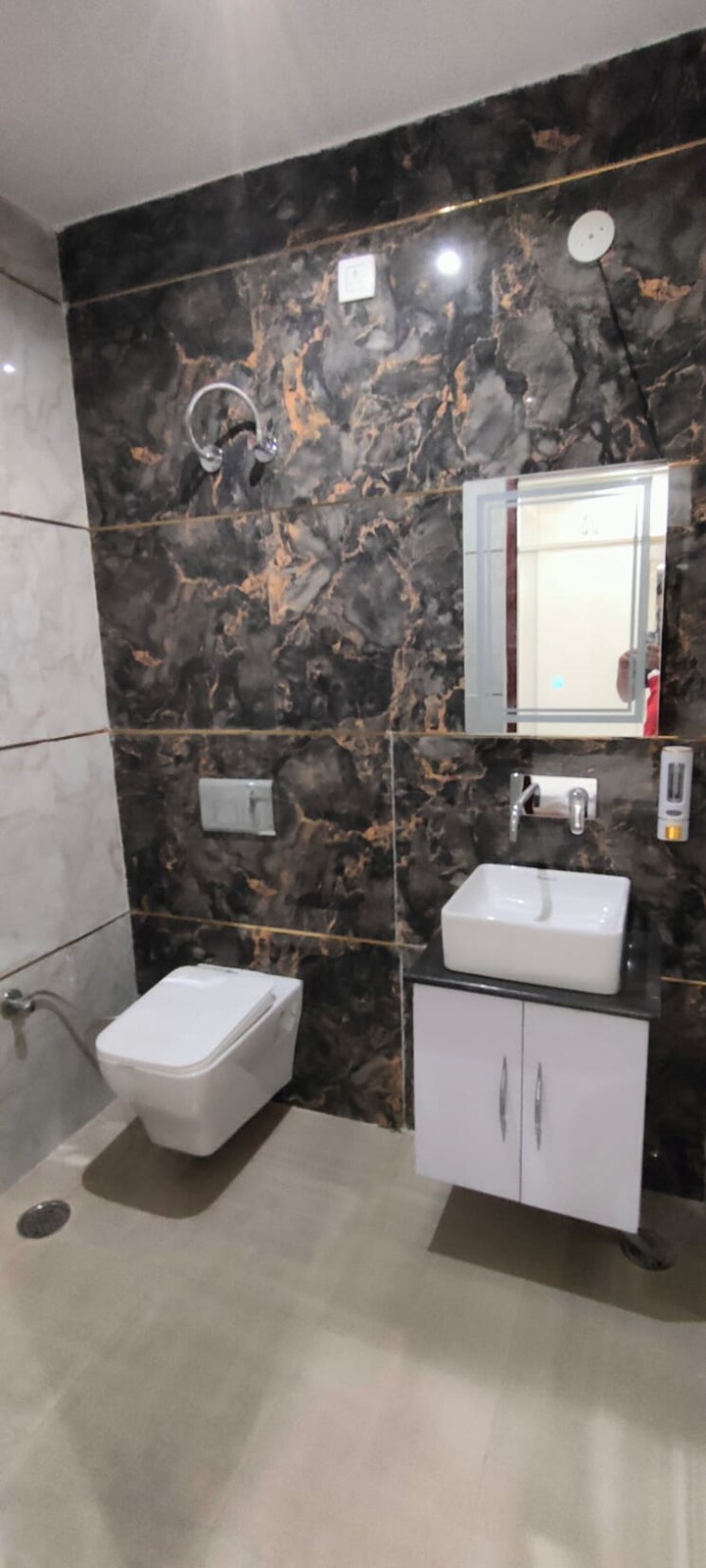 Bathroom, patiala road 3 Bedroom 1400 Sq.Ft. Apartment In Patiala Road Zirakpur 8012312
