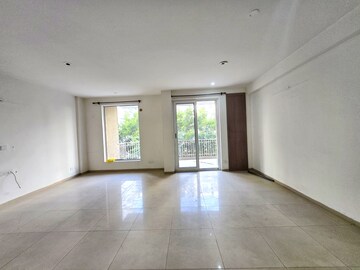 Room in 3 BHK Apartment at Sushma Crescent, Dhakoli Village – for Sale