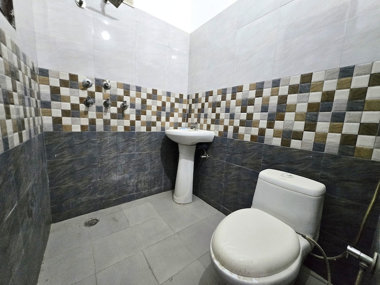 Master Bedroom, guru-nanak-enclave 2 Bedroom 1212 Sq.Ft. Apartment In Dhakoli Village Zirakpur 8012325