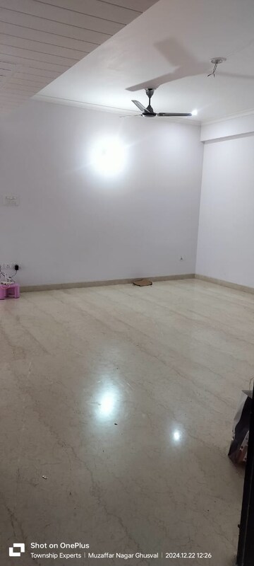 Room in 2 BHK Apartment at Saryu Enclave, Ghuswal Kalan – for Rent