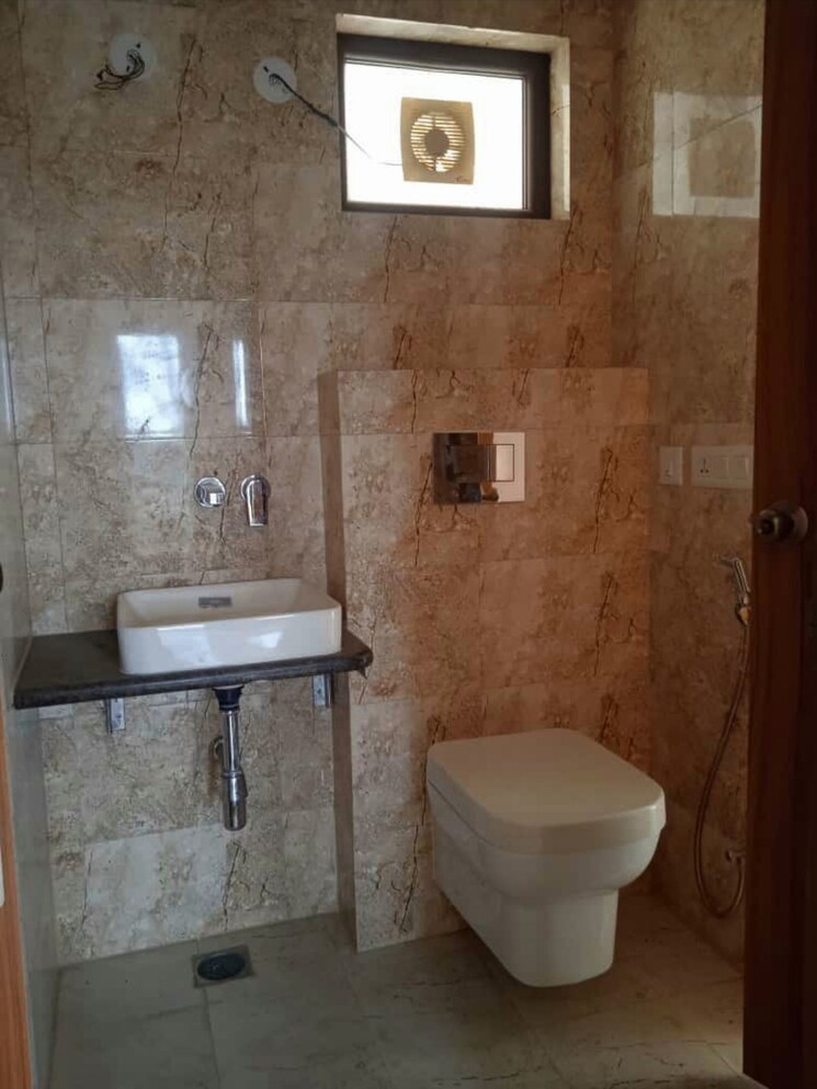 Bathroom, azeagaia-botanica 3.5 Bedroom 1655 Sq.Ft. Apartment In Vrindavan Yojna Lucknow 8012384