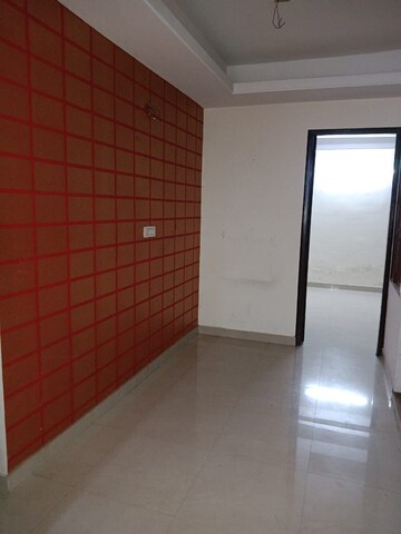 Room in 2 BHK Apartment at Jaypee Greens Pavilion Court, Sector 128 – for Sale