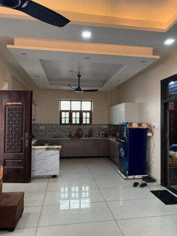 Kitchen in 3 BHK Apartment at Omaxe Waterscapes, Gomti Nagar – for Rent