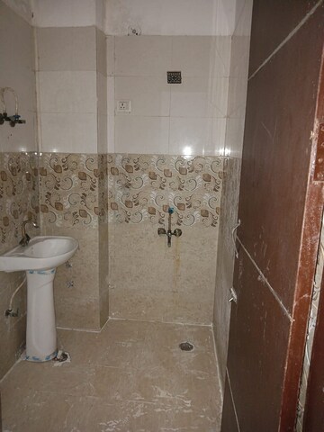 Bathroom in 3 BHK Apartment at Jaypee Greens Pavilion Court, Sector 128 – for Rent