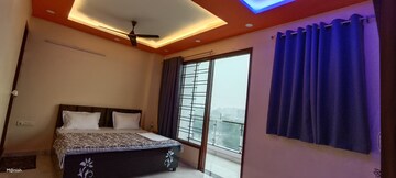 Room in 4 BHK Apartment at Jaypee Kalypso Court, Sector 128 – for Rent