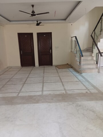 Building Lobby in 3 BHK Apartment at Mayur Vihar Phase Iii – for Rent